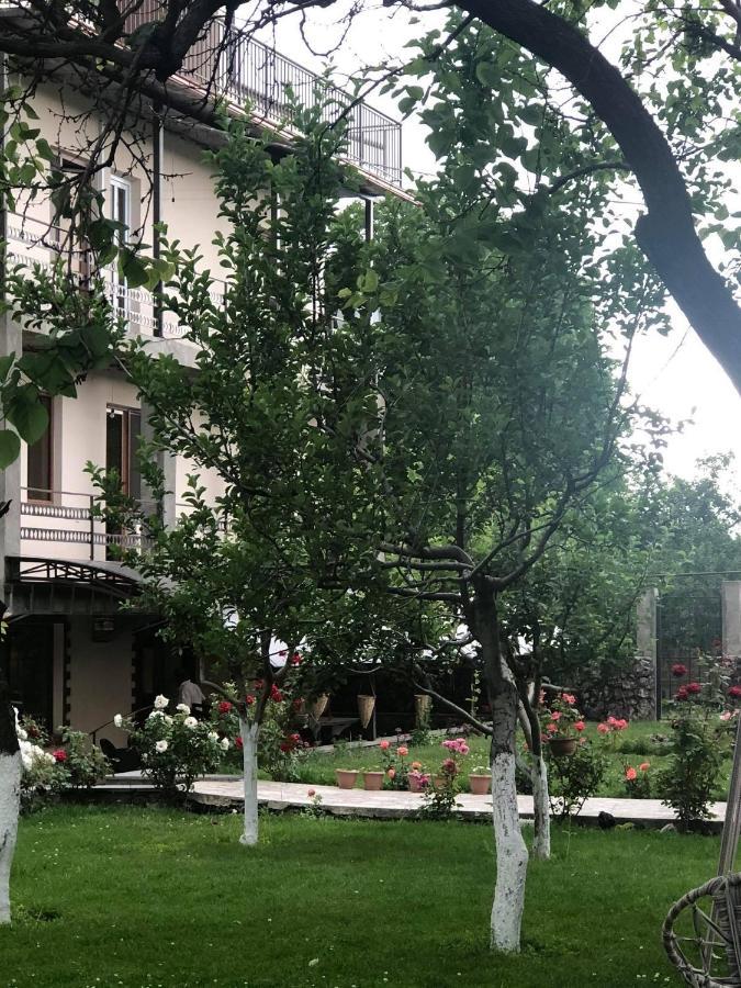 ガルニ シェ イヴェット Bed & Breakfast エクステリア 写真