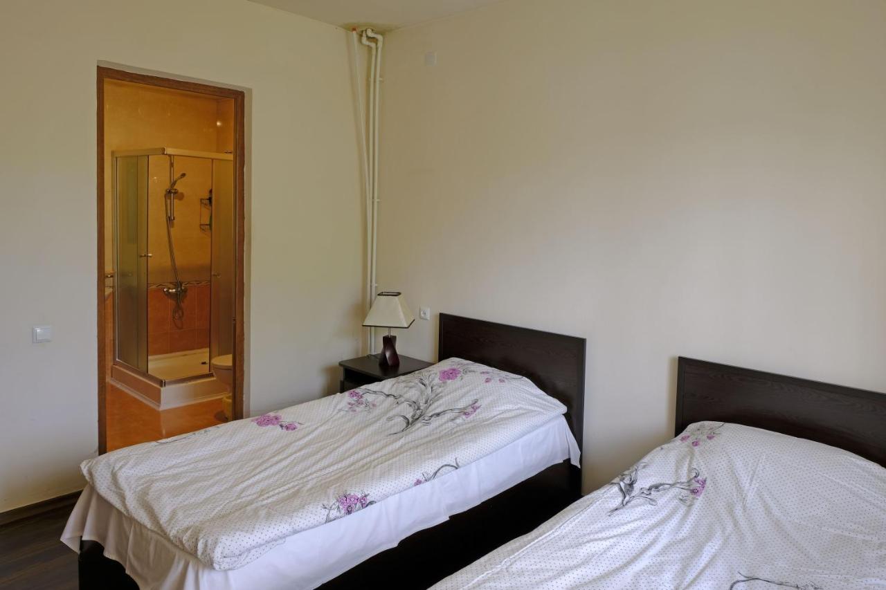 ガルニ シェ イヴェット Bed & Breakfast エクステリア 写真